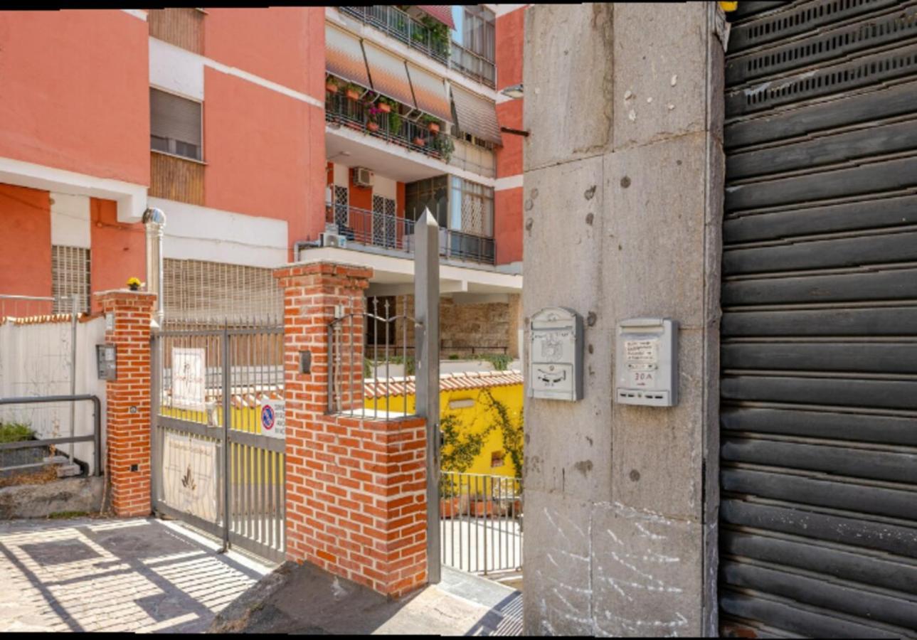 Secret Casa Bovari Metro B1 Conca D'Oro Roma Exterior foto